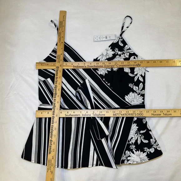 White House Black Market Black and White Floral Striped Top - Picture 2 of 9